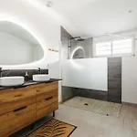 Panda Holiday home Marans (Charente-Maritime)