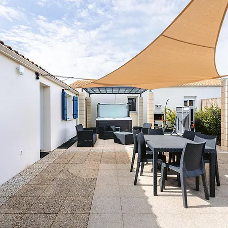 Holiday home Panda Marans (Charente-Maritime)